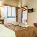 Lassi Hotel 3*