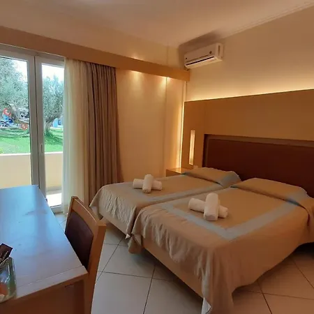 Ξενοδοχείο Lassi 3*