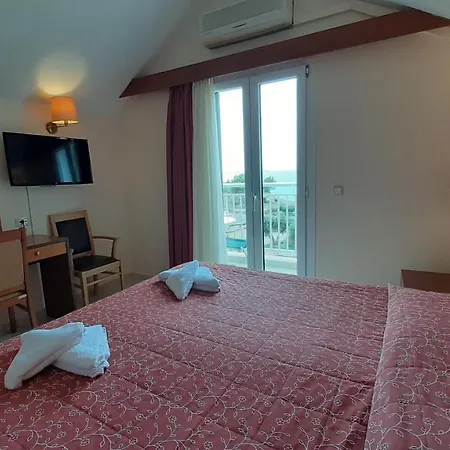 Lassi Hotel